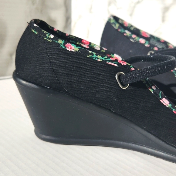 Skechers CALI Black Mary Jane Slip On Wedge Sandals (8.5) - Picture 6 of 9